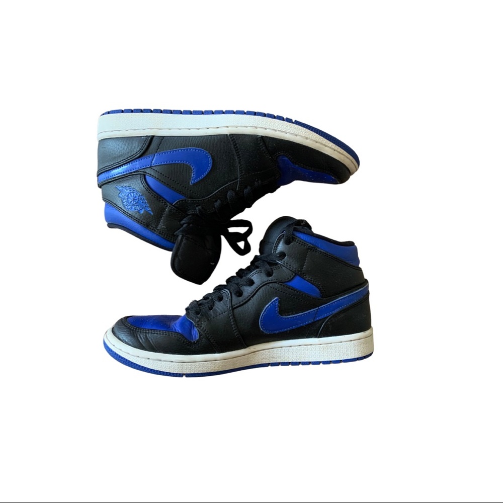 AIR JORDAN 1 MID 'HYPER ROYAL